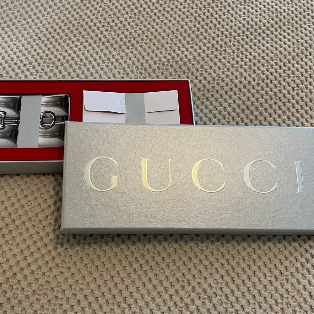 Gucci Holiday Greeting Card Set - Picture 1 of 6